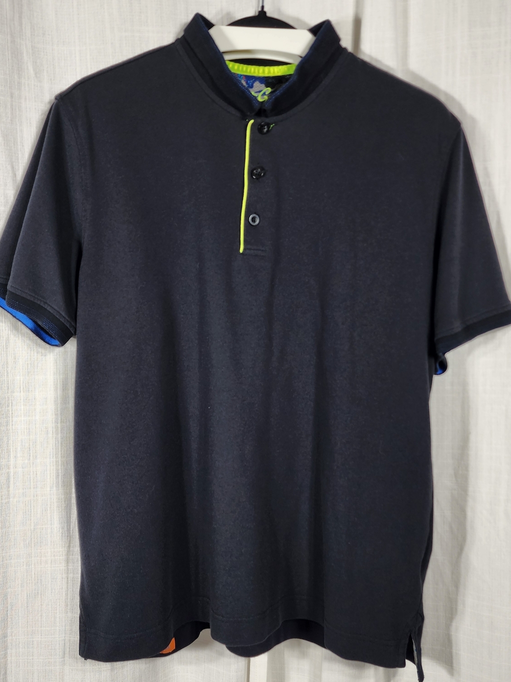 Men's Short-Sleeve Polo Shirt in Black with Lime Trim